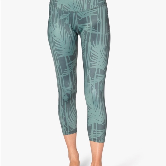 Beyond Yoga Leggings Medium SOLD - Picture 2 of 5